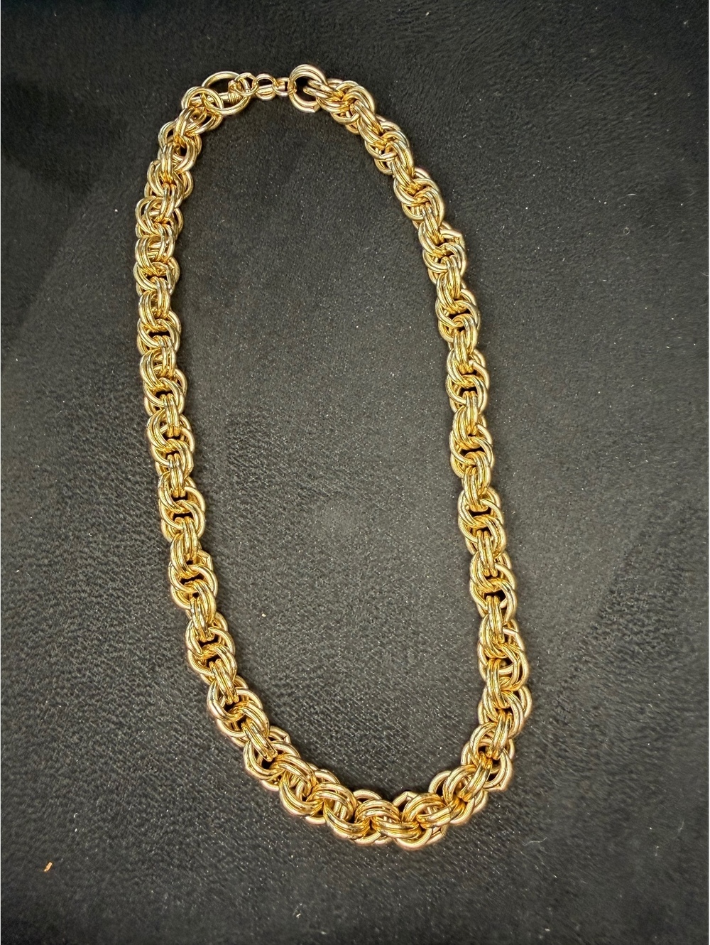 Vintage Avon Chunky Gold Tone Twisted Rope Chain Statement Necklace Era